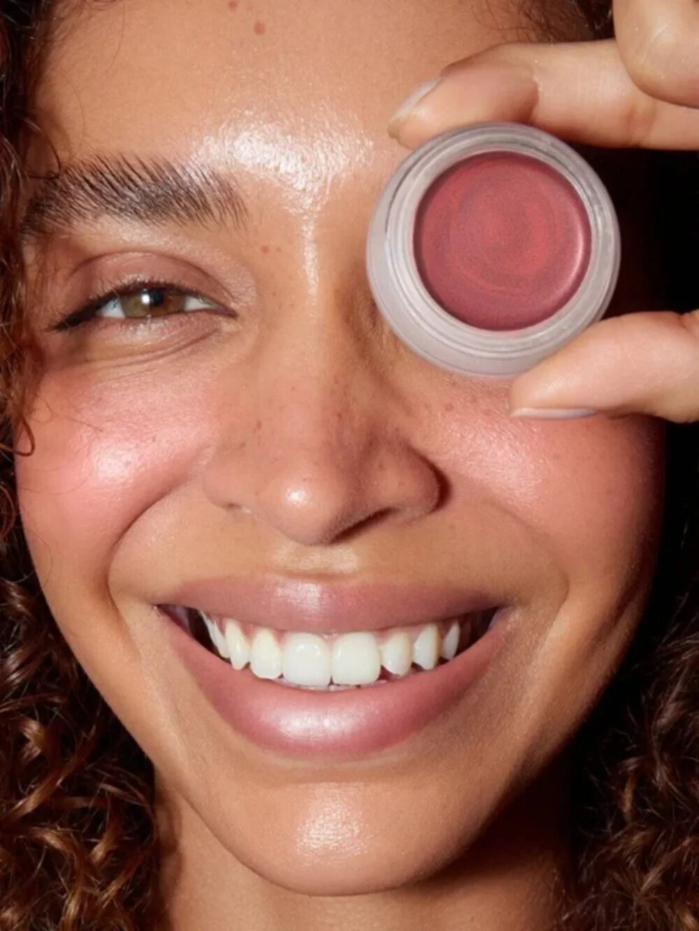 Sienna Rose: Neutral to medium dusty rose SPF 50 Color Balm